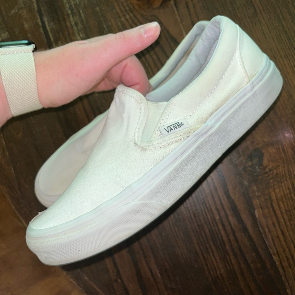 White Asher slip on Vans size 7 women’s or 5.5 men’s